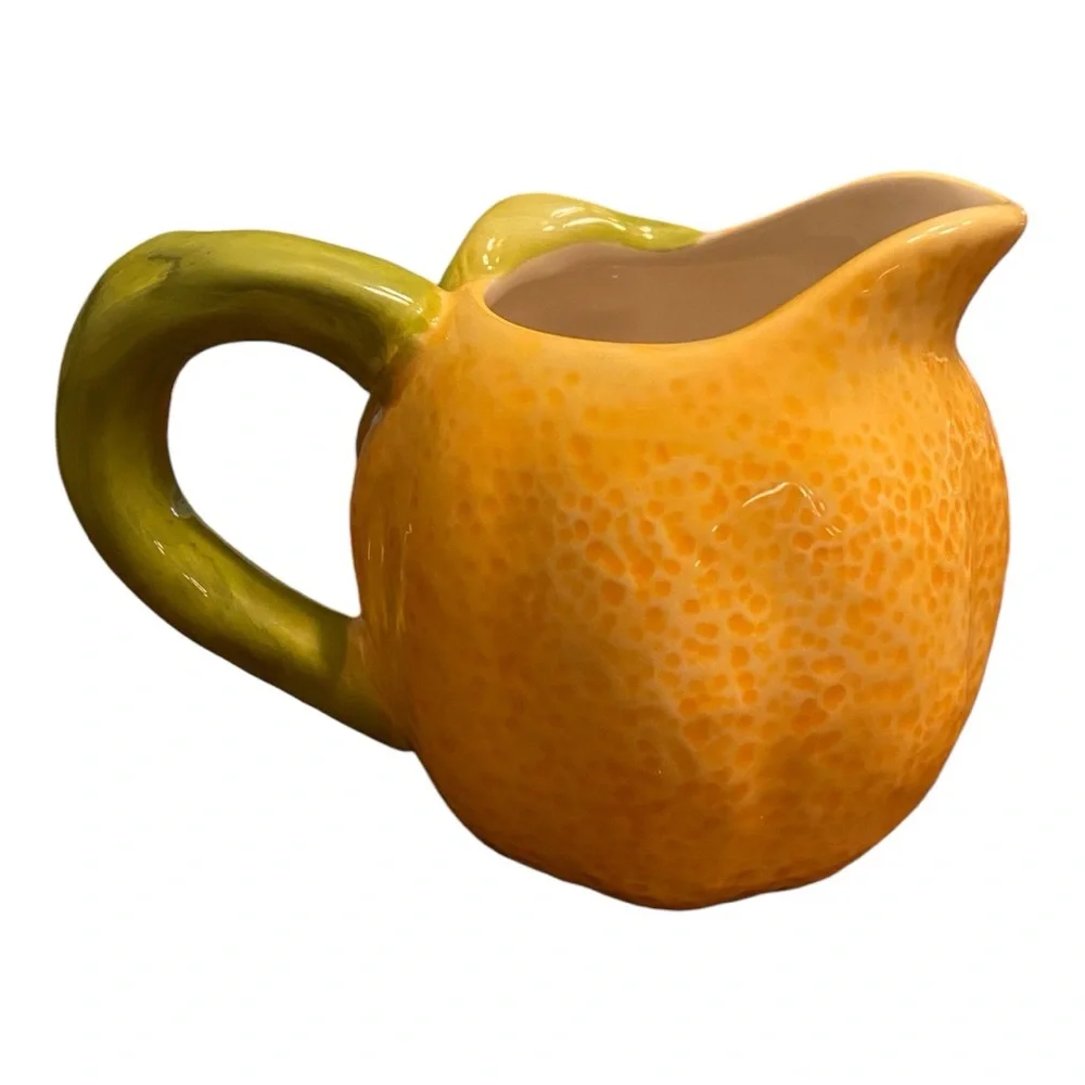 NWOT Dash of That Lemon Citrus Ceramic Creamer Pitcher Juice Jug